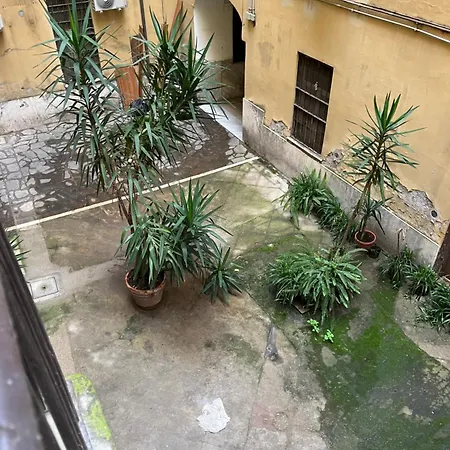 Kira Luxury With Terrace Daire Roma