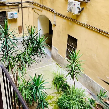 Kira Luxury With Terrace Daire Roma