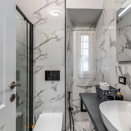 Kira Luxury With Terrace ローマ