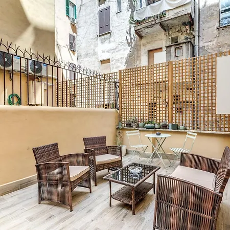 Kira Luxury With Terrace アパート *