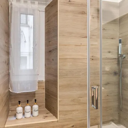 Kira Luxury With Terrace Рим